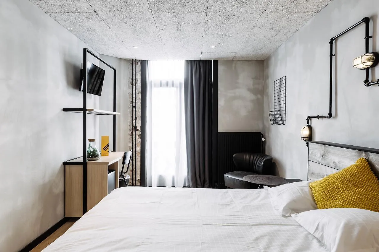 Upstairs Hotel أوستيند بلجيكا
